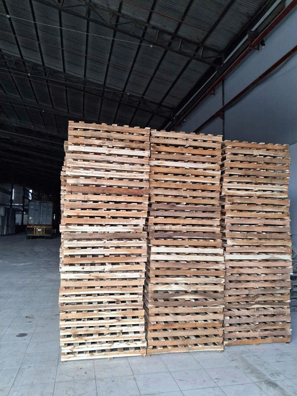 Pallet gỗ